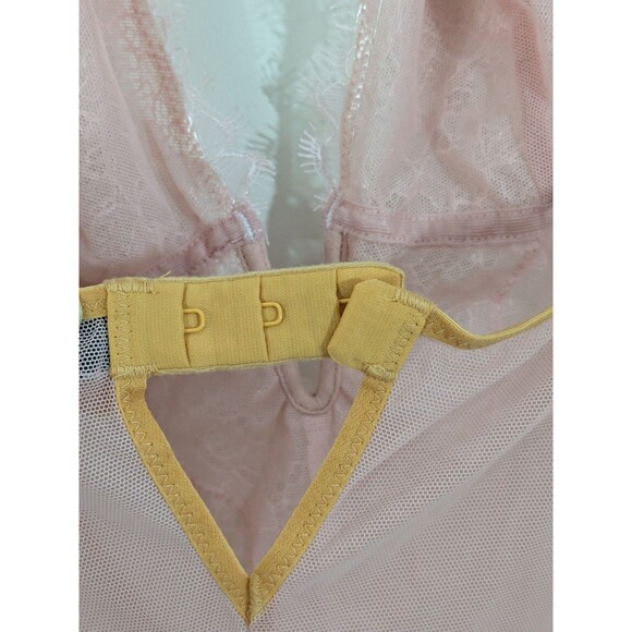 VS Very Sexy V wire Thong Teddy Bodysuit Angel Baby Pink Lace Sz S Cosplay - Picture 7 of 10